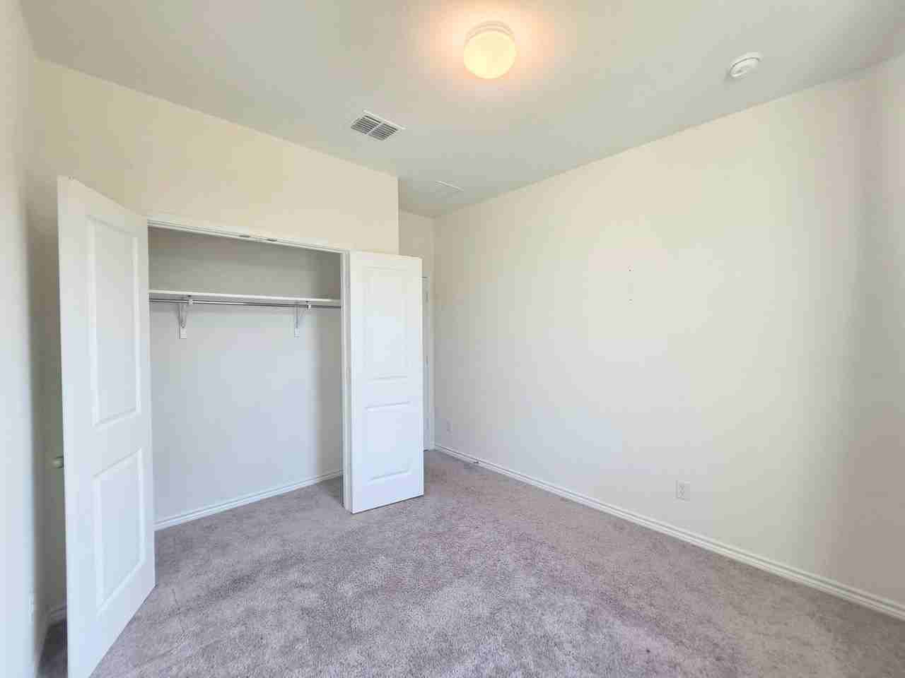 250 W Flowing River Dr - Photo 7 of 30