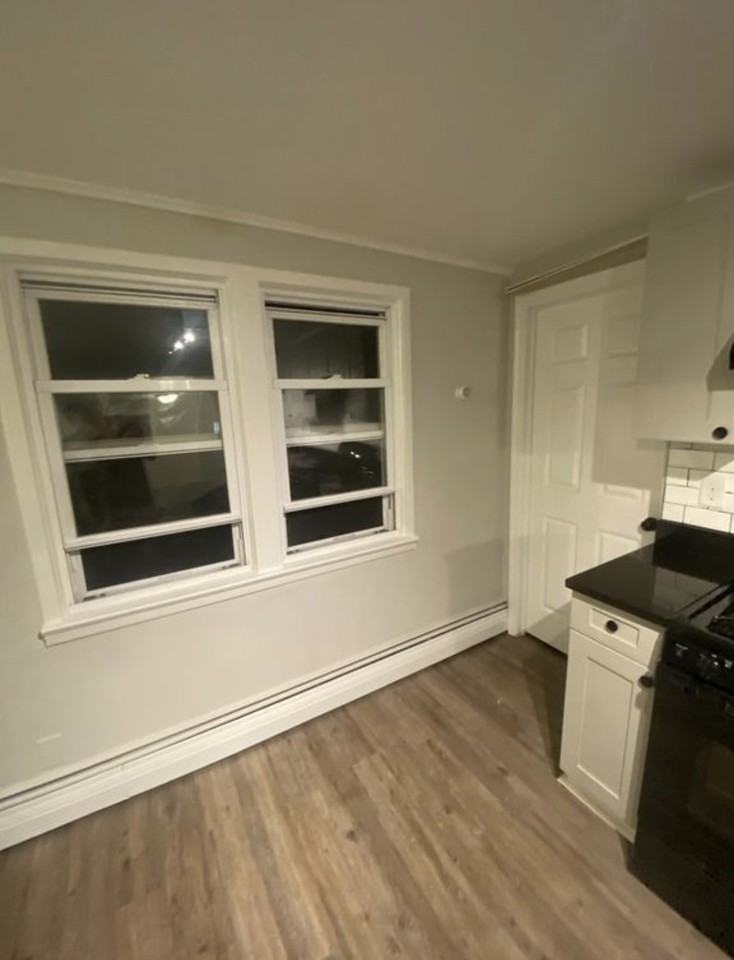 91 Cottage St - Photo 6 of 13