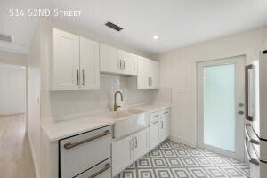 514 52nd St - Photo 6 of 32