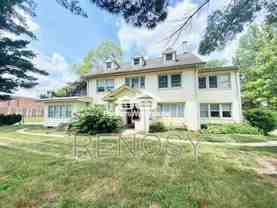 2300 Beaver Ave #5 - Photo 1 of 1