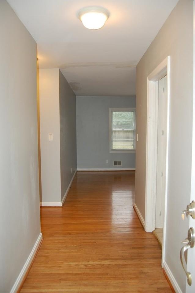 562 Banks Mill Rd Se - Photo 2 of 13