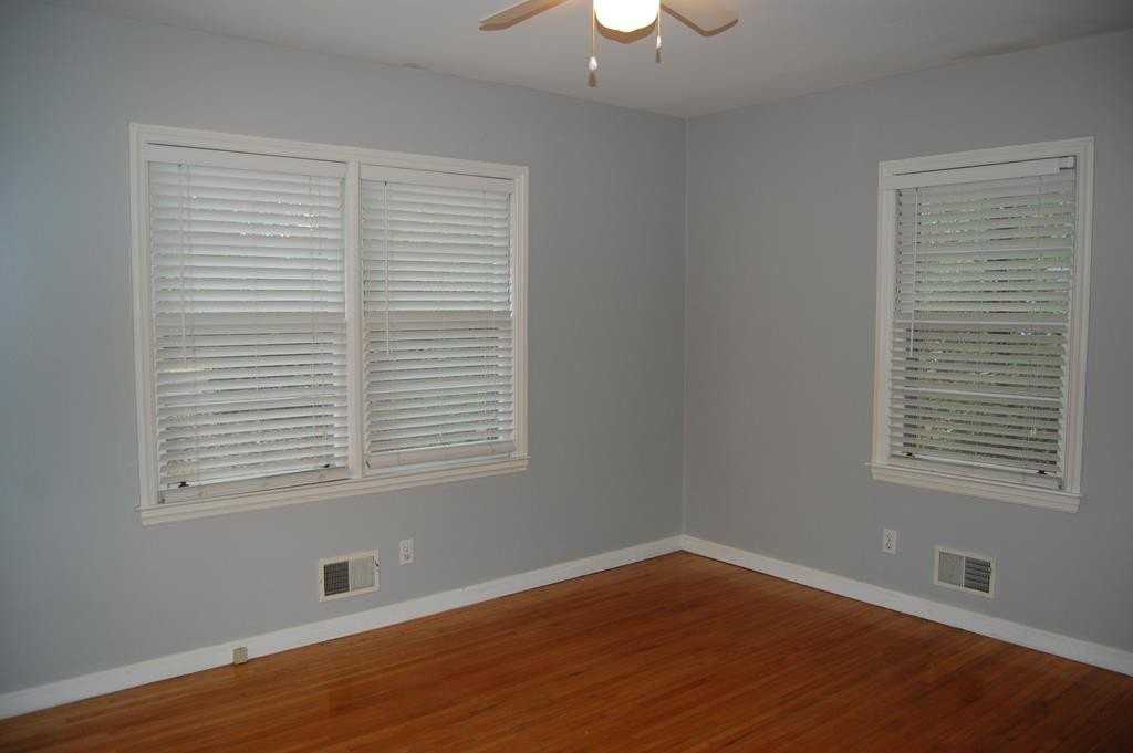 562 Banks Mill Rd Se - Photo 6 of 13