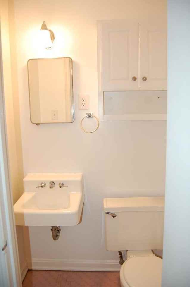 562 Banks Mill Rd Se - Photo 7 of 13