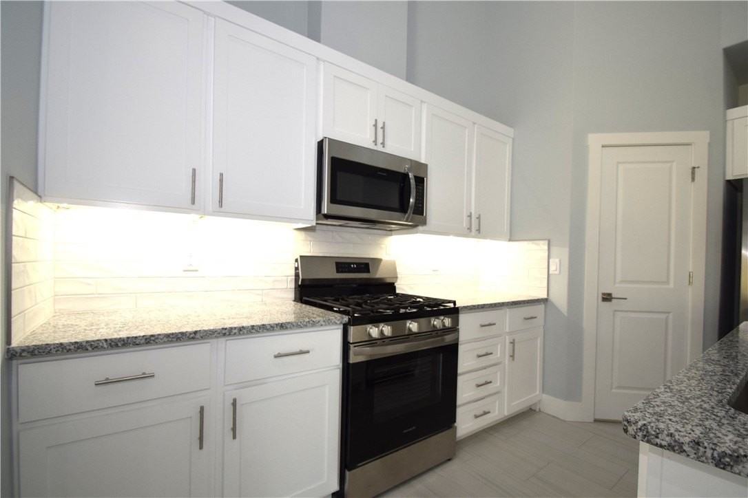 1840 Garnet Ave - Photo 6 of 21