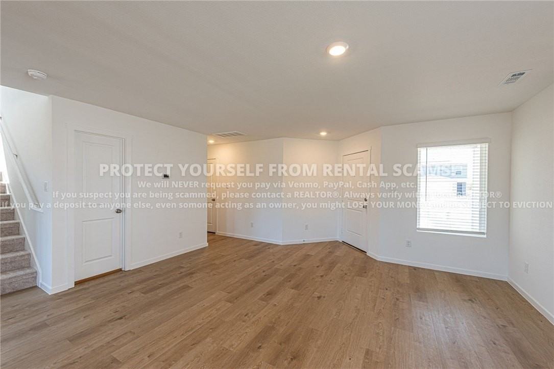 605 Marsol Street - Photo 4 of 19