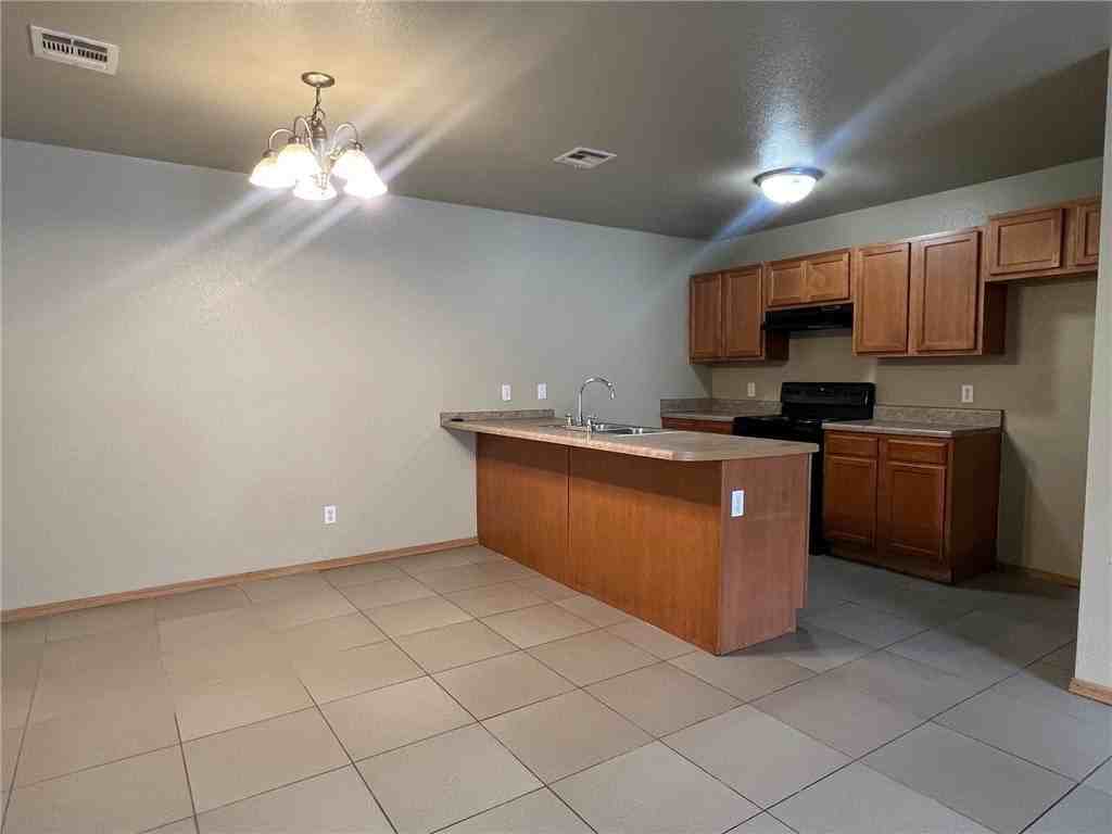 1132 Remington Dr #A - Photo 4 of 12