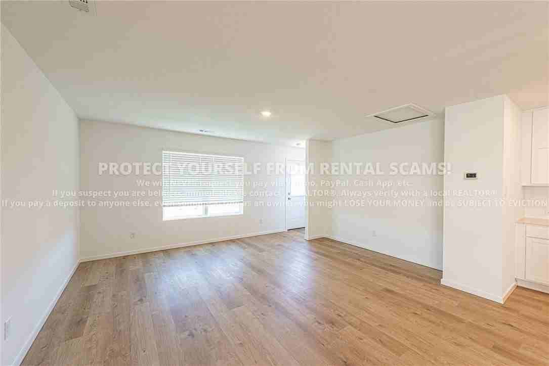 611 Marsol Street - Photo 7 of 21