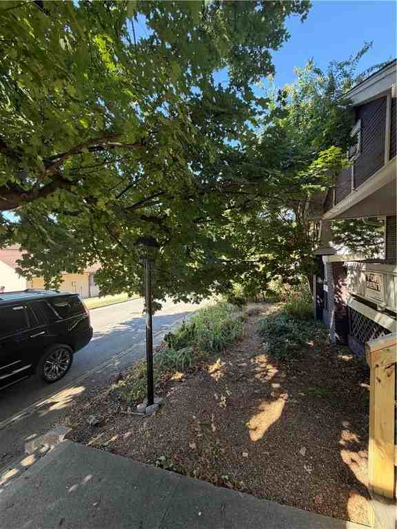 224 W Watson St - Photo 5 of 7