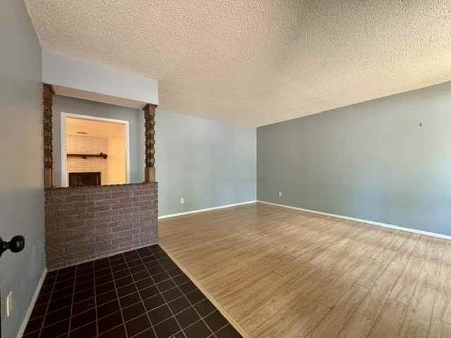 205 E Henson Ave - Photo 3 of 17