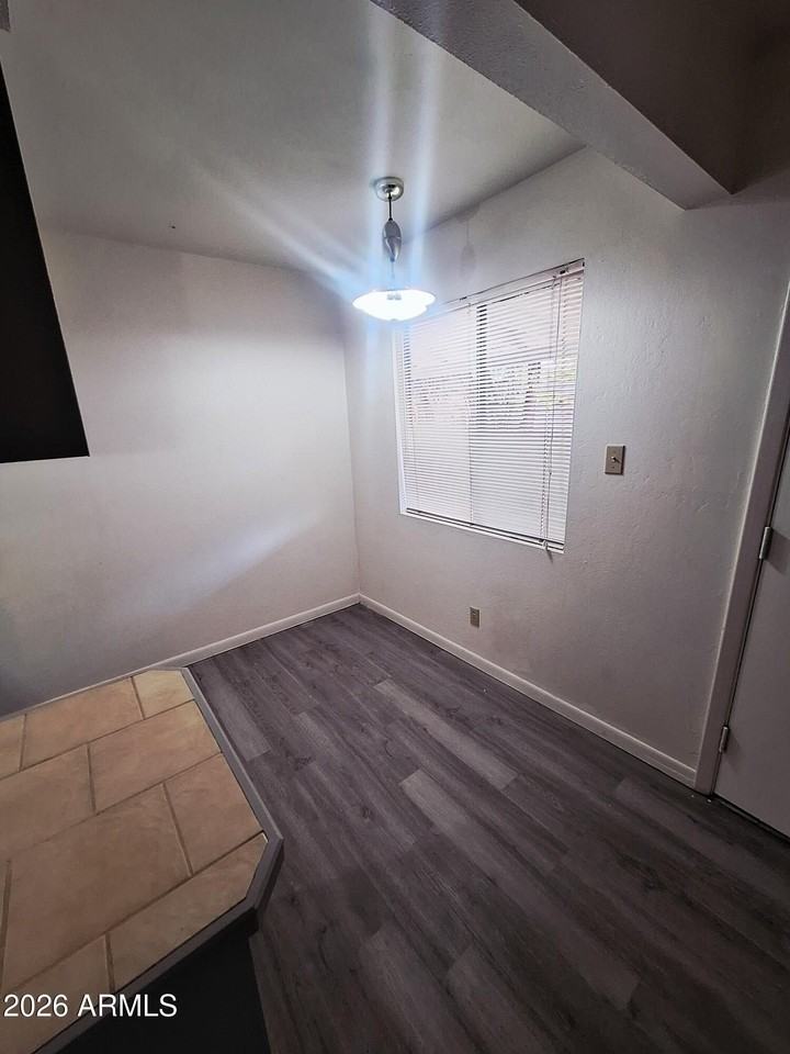 36 W Pasadena Ave #1 - Photo 3 of 8