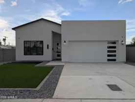 826 W 12th St - Photo 1 of 1