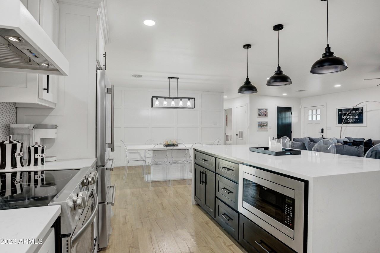 6816 E Vernon Ave - Photo 6 of 24