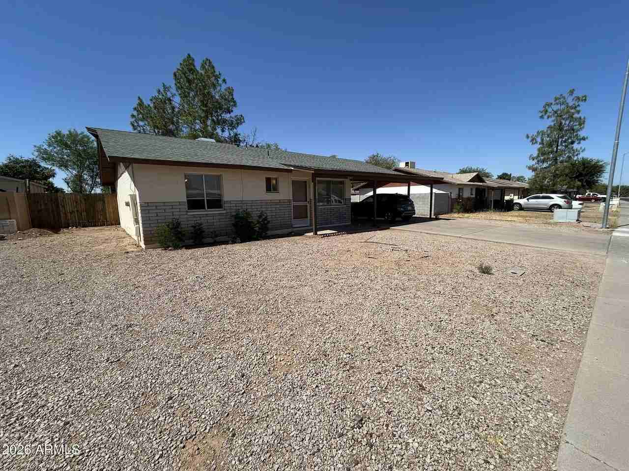 3147 E Edgewood Ave - Photo 2 of 30