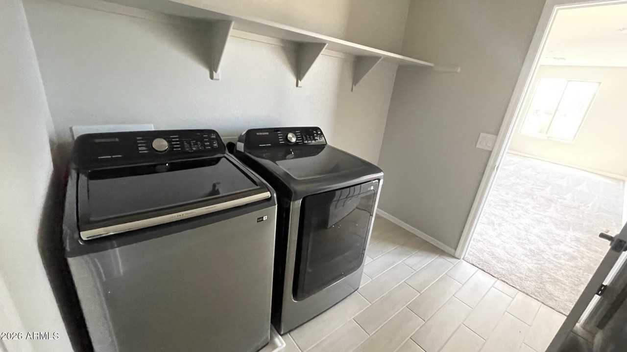 9430 E Sector Dr - Photo 2 of 11