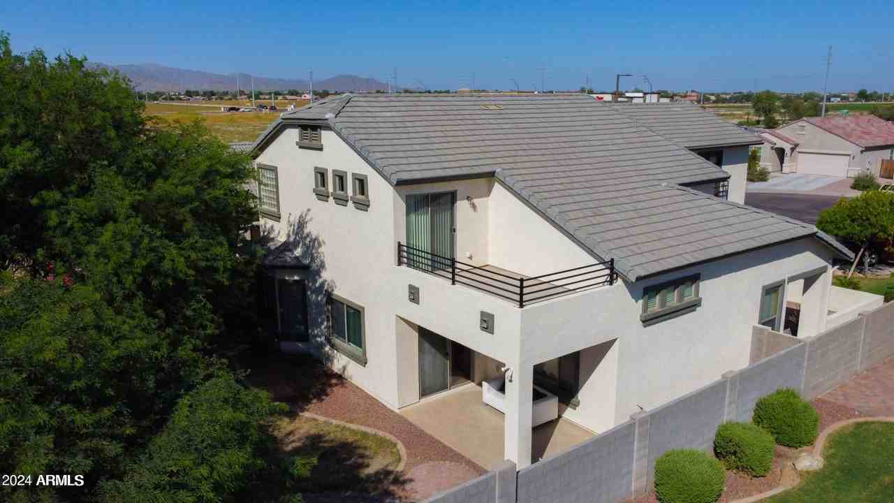 6280 S 251st Dr - Photo 4 of 46
