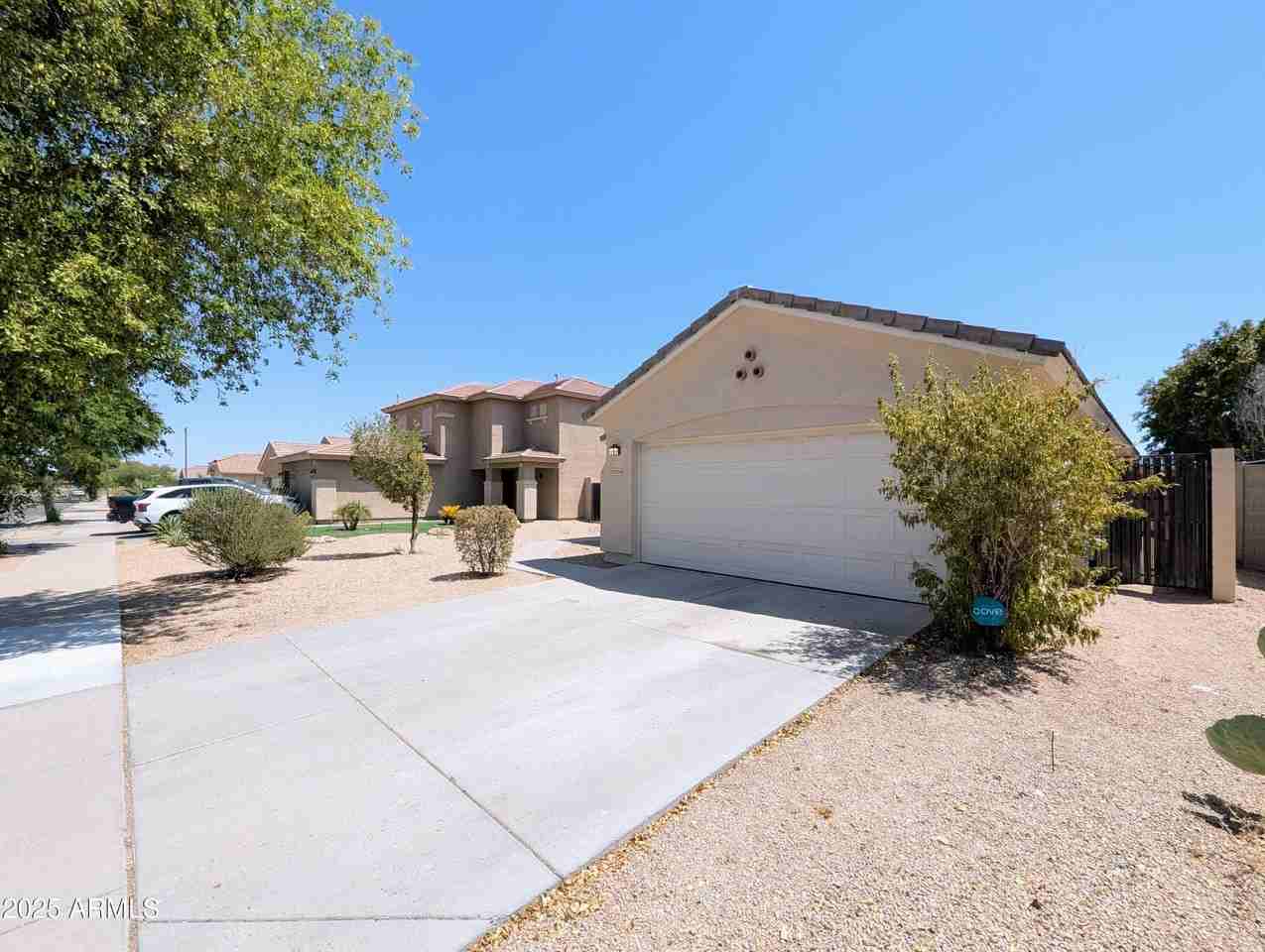 13959 W Country Gables Dr - Photo 3 of 50