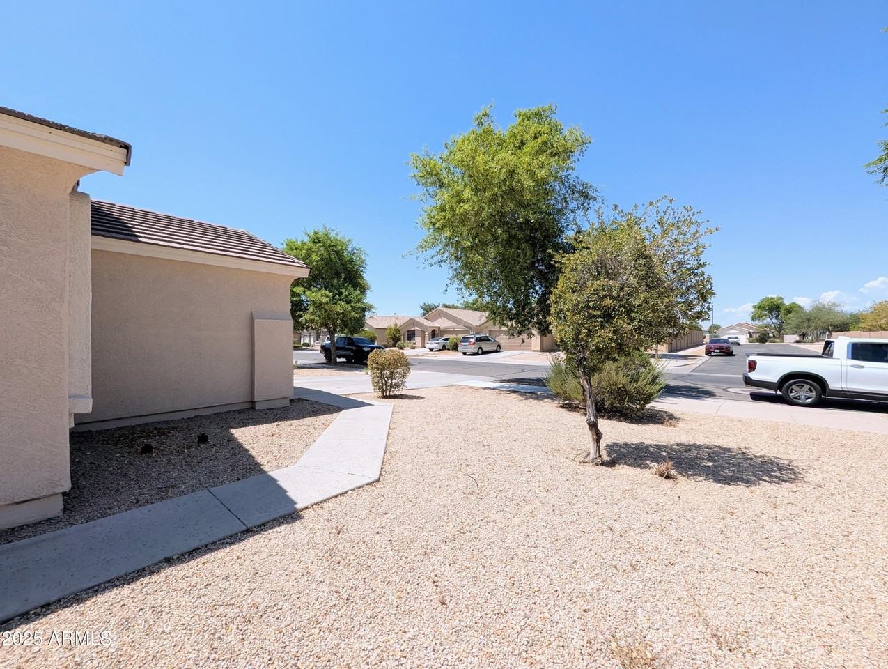 13959 W Country Gables Dr - Photo 5 of 50