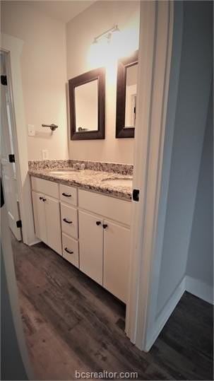 1009 Fairview Ave - Photo 4 of 14