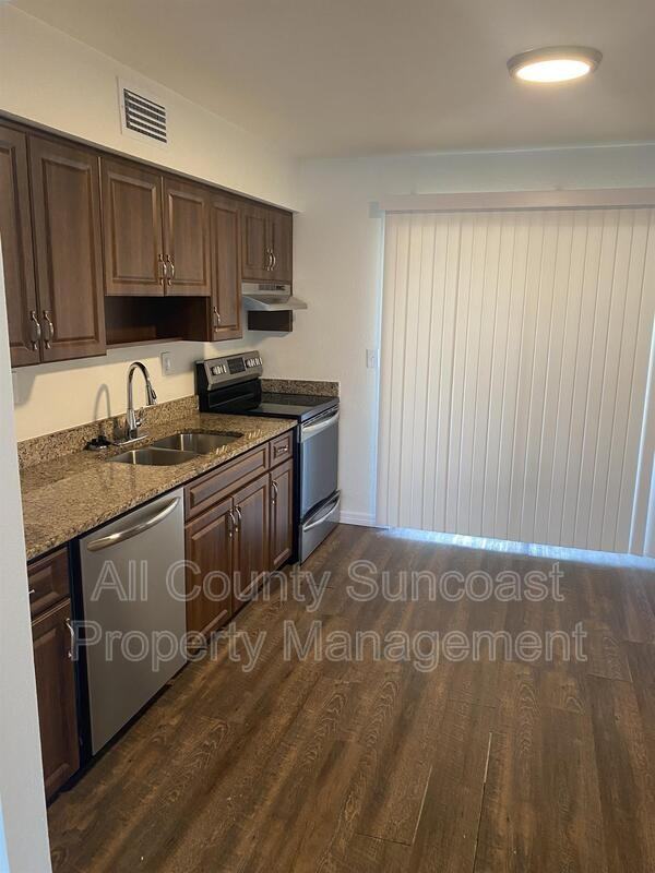7450 35th St N - Photo 2 of 11