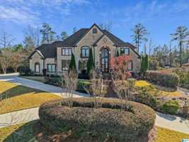 featured image of 2005 Lake Heather Dr