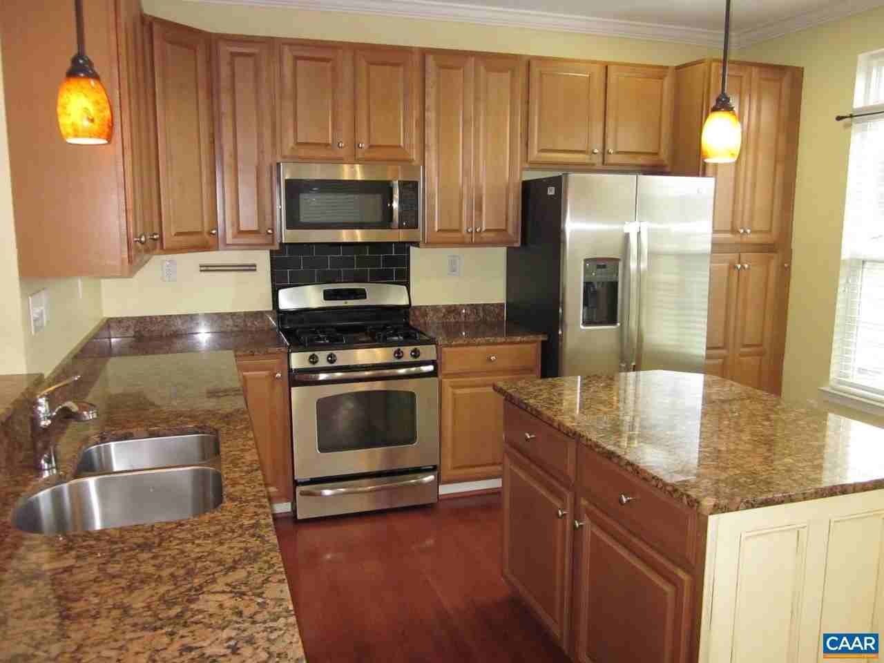 2130 Lockwood Dr - Photo 5 of 19