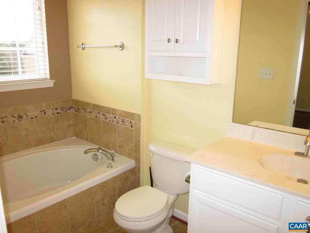 2130 Lockwood Dr - Photo 7 of 19