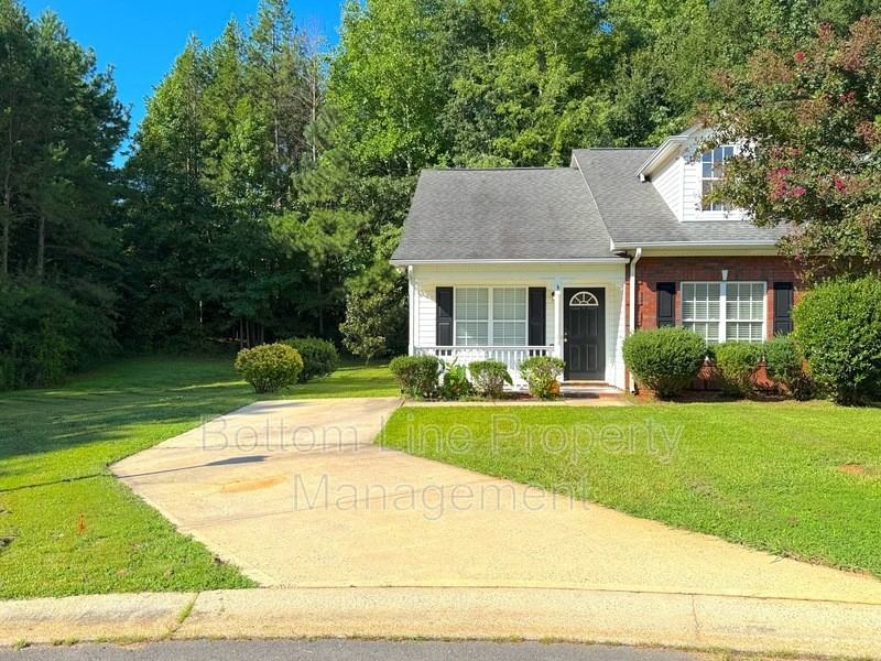 718 Cody Ct - Photo 2 of 19