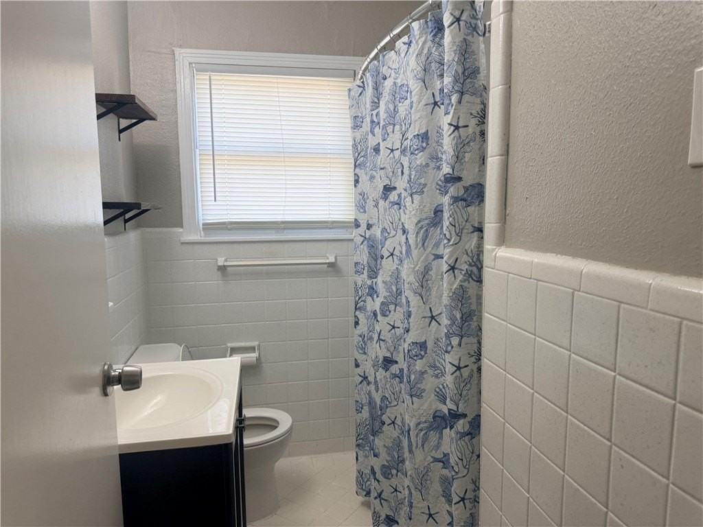 4721 Dody St - Photo 7 of 9