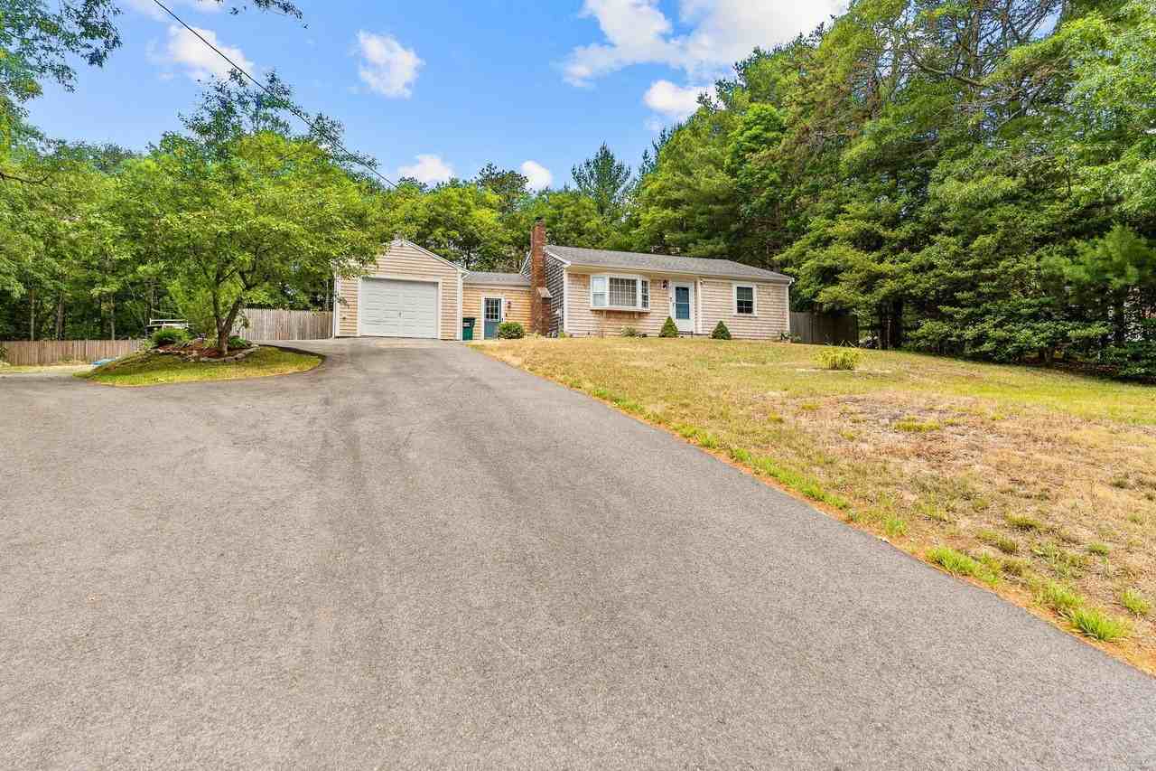25 Donegal Cir - Photo 2 of 24