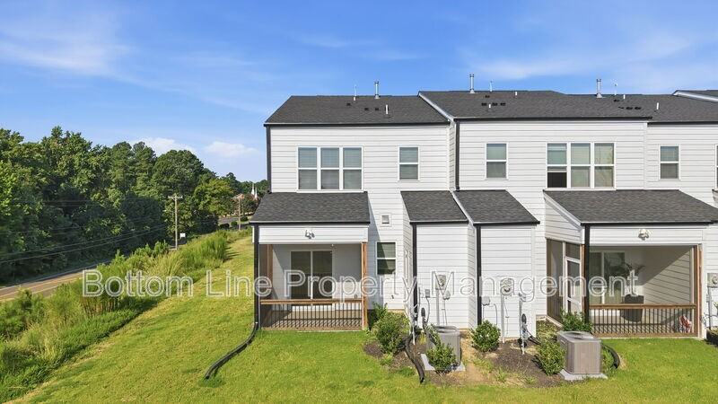 2000 Titanium Rock Rd - Photo 7 of 40