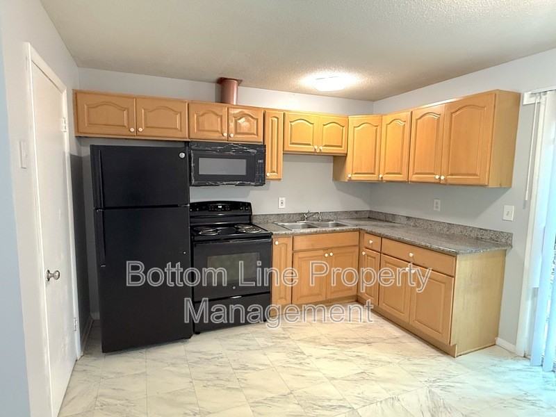 628 Camrose Dr - Photo 5 of 13