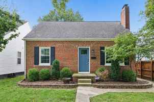featured image of 557 E Royal Forest Blvd