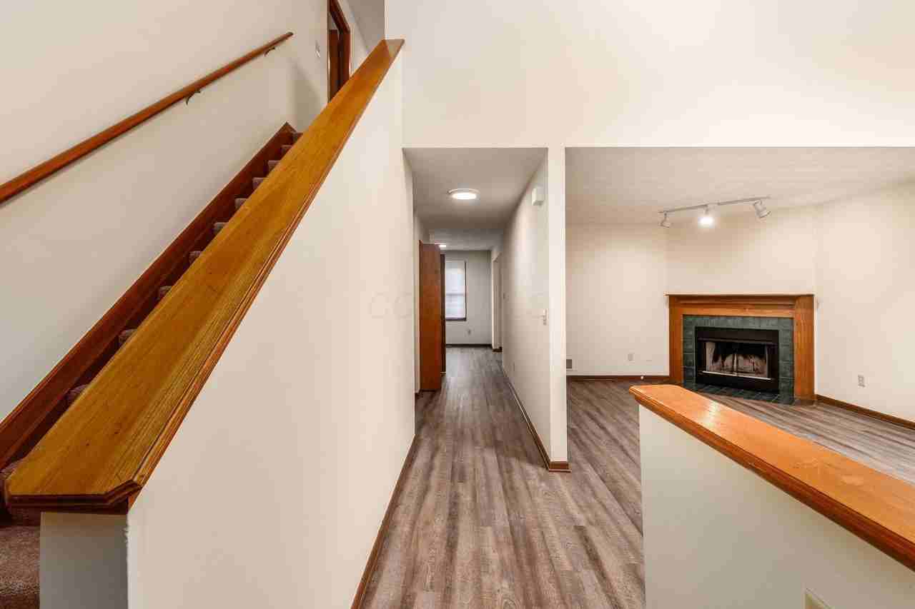 8287 Talia Ct - Photo 4 of 39
