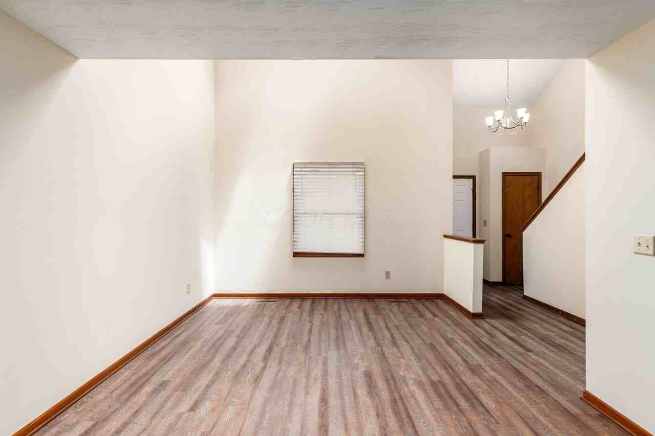 8287 Talia Ct - Photo 7 of 39