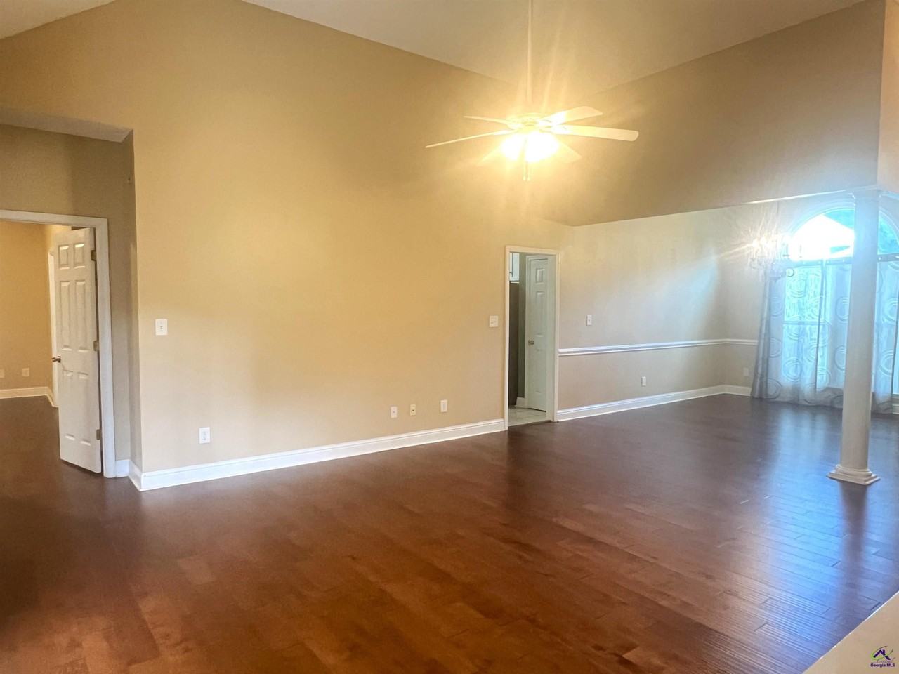 220 Sugarloaf Cir - Photo 6 of 35