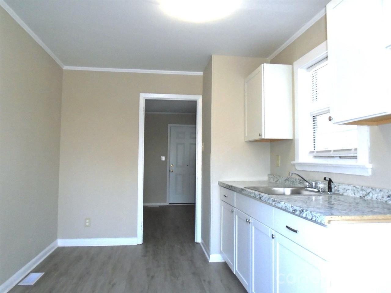 1842 Academy St - Photo 3 of 9