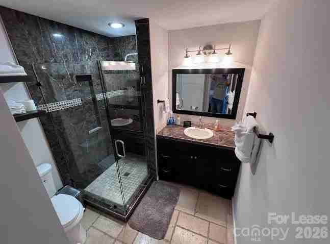 2547 Stockbridge Dr - Photo 7 of 13