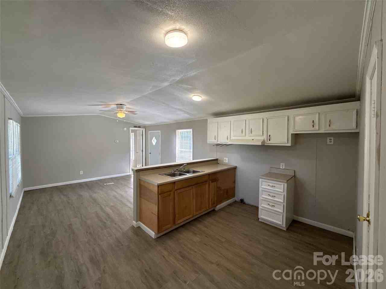 306 Huffstetler Rd - Photo 4 of 12