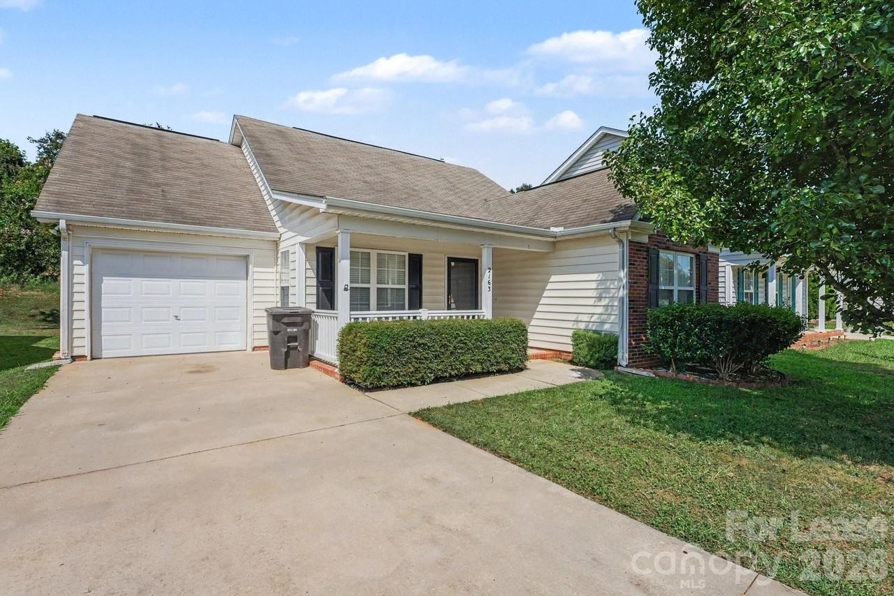 2163 Wexford Way - Photo 2 of 26