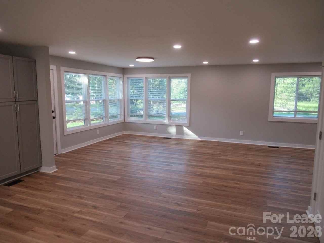 2378 Reepsville Rd - Photo 6 of 29