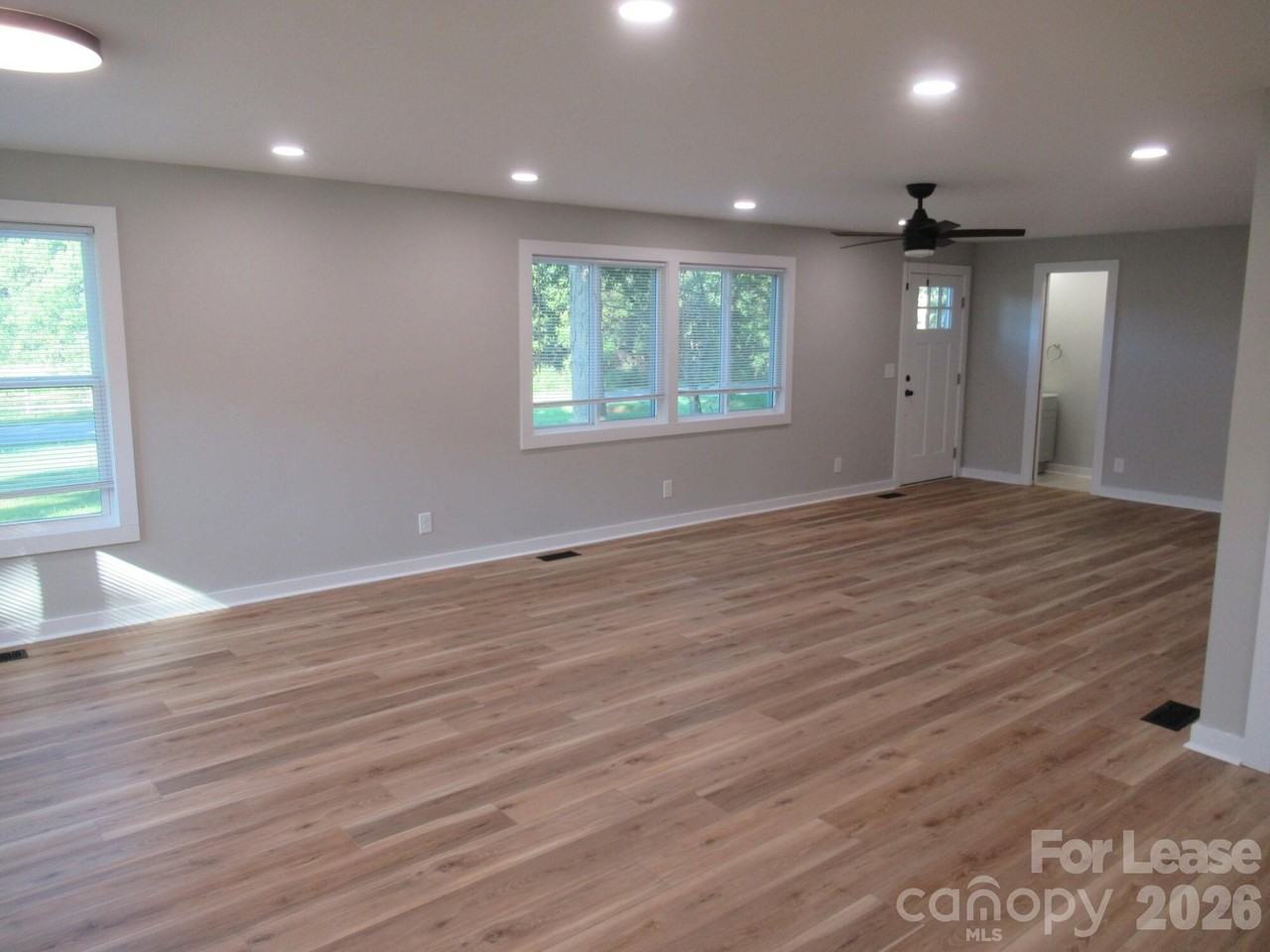 2378 Reepsville Rd - Photo 7 of 29