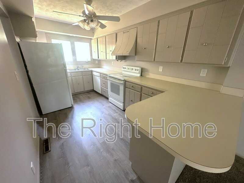 5134 N 105th St - Photo 7 of 14