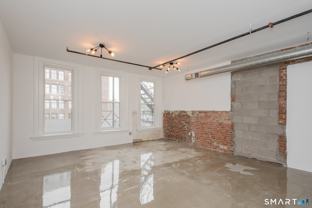 289 Asylum St #2E - Photo 1 of 1