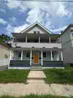 featured image of 1144 Hancock Ave #1R