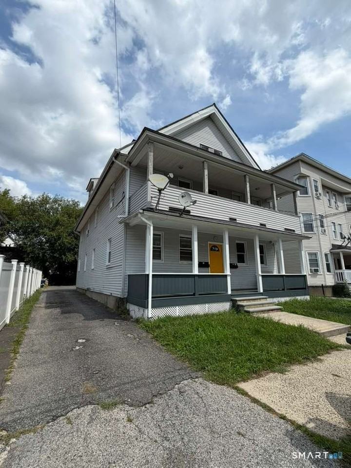 1144 Hancock Ave #1R - Photo 2 of 2
