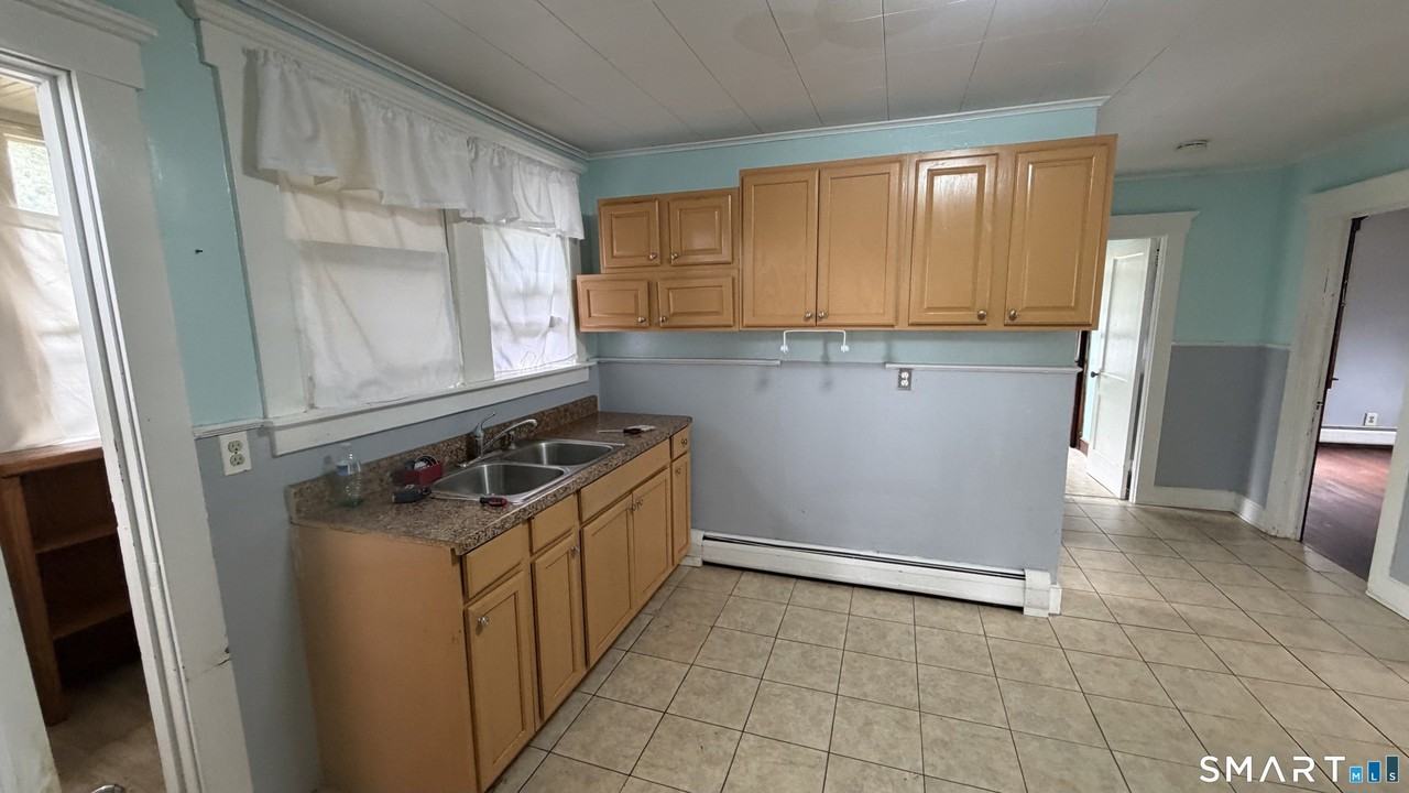 182 Beechwood Ave - Photo 2 of 17