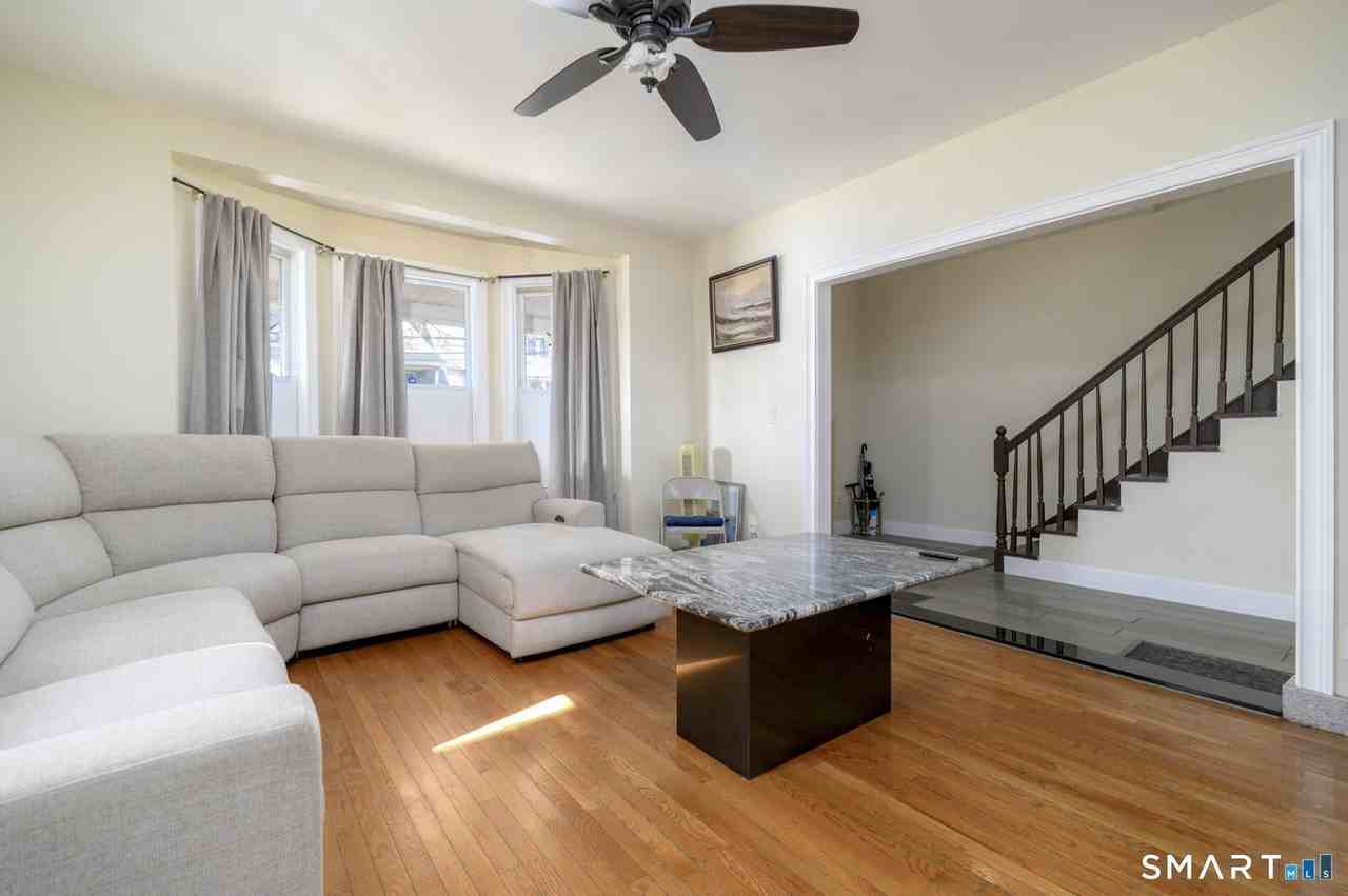 1224 Iranistan Ave - Photo 3 of 24