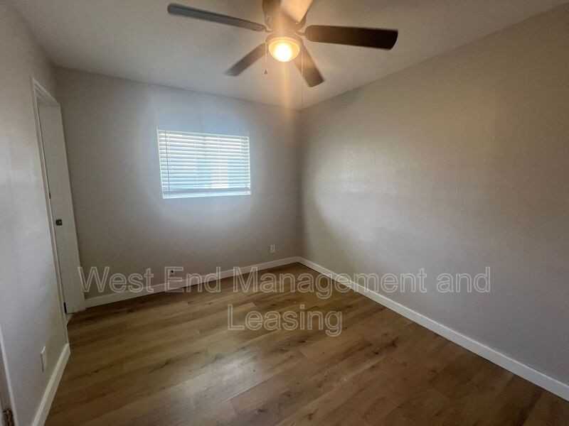 4160 Folsom Ave #B - Photo 4 of 7