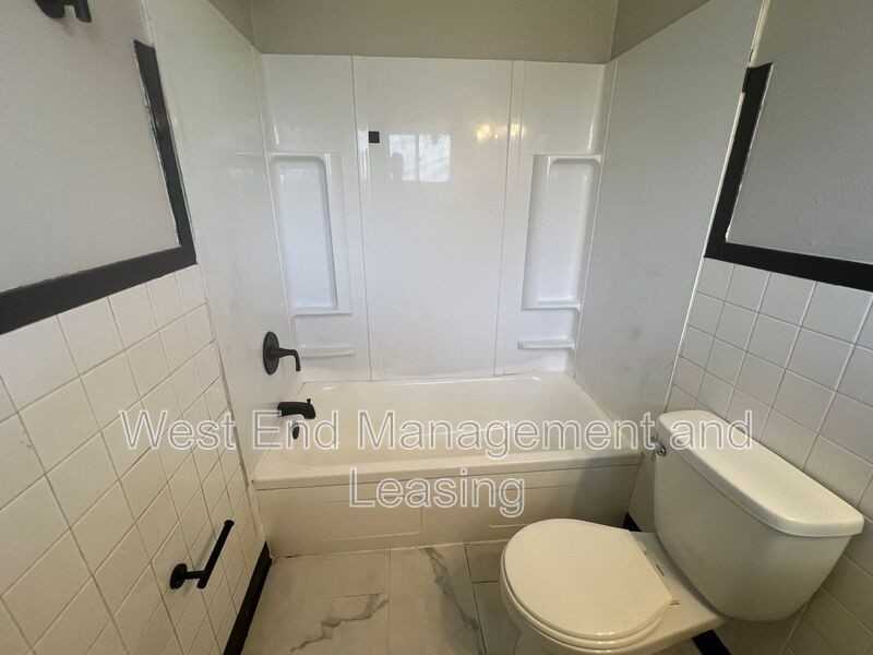 4160 Folsom Ave #B - Photo 5 of 7