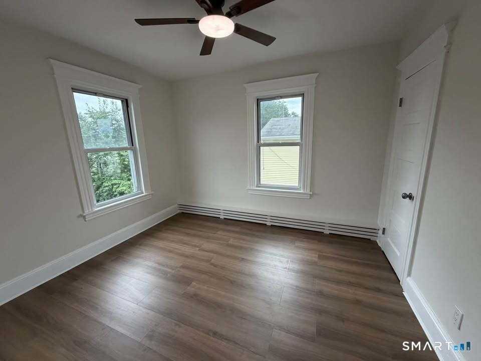 264 Clover St #2ndFL - Photo 2 of 17